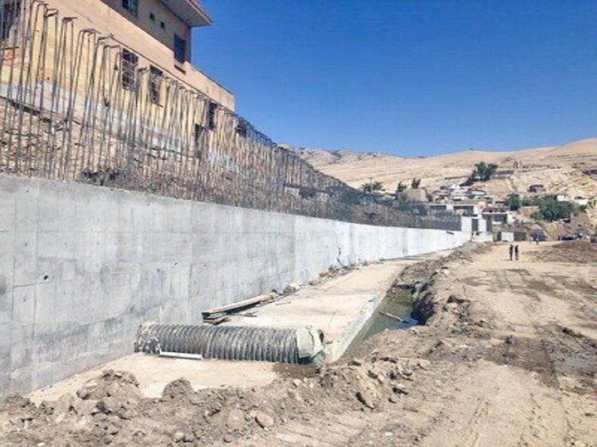 تکمیل ضلع غربی و شرقی دیواره ساحلی پلدختر