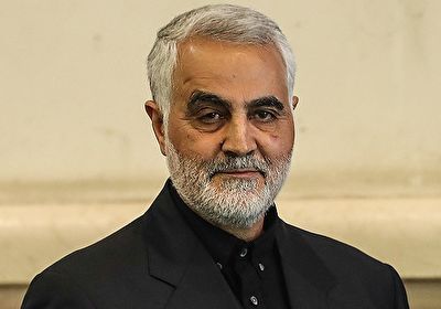 تصویری دیده نشده از شهید سلیمانی در کنار احمدشاه