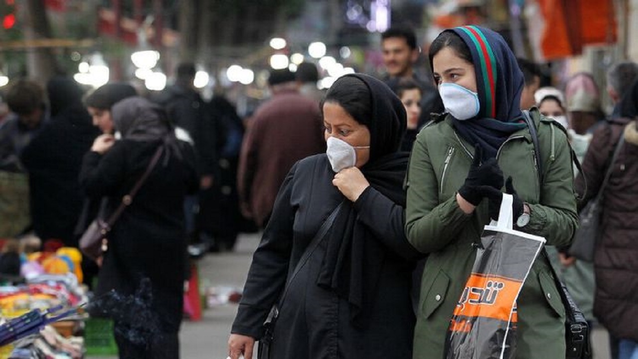استفاده از ماسک بیشتر شده اما به فاصله‌گذاری هنوز توجه نمی‌شود