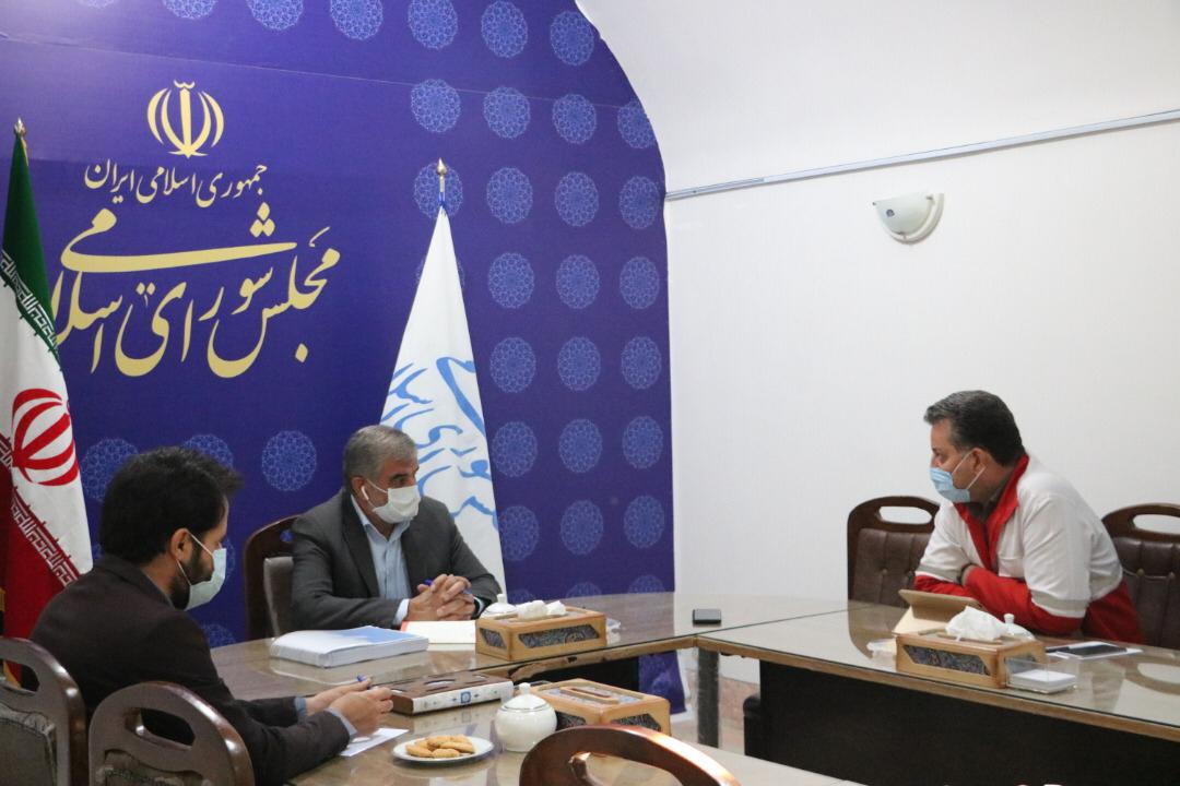 یزد ظرفیت&zwnj; امداد هوایی هلال احمر را دارد