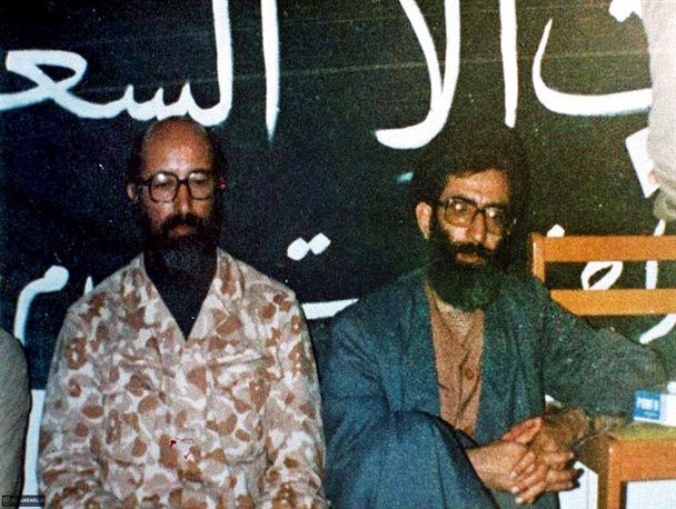 حضور رهبر انقلاب در جبهه&zwnj;های دفاع مقدس از نگاه دوربین