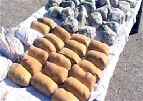 کشف ۳۰۳ کیلو تریاک در یک عملیات مشترک پلیسی / کشف پارچه قاچاق در نجف آباد