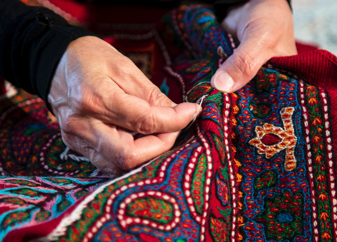 معرفی ۹۰۰ هنرمند صنایع دستی کرمان به بیمه اجتماعی