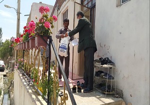 بسته‌های کمک معیشتی بین صنعتگران آسیب دیده از کرونا توزیع شد