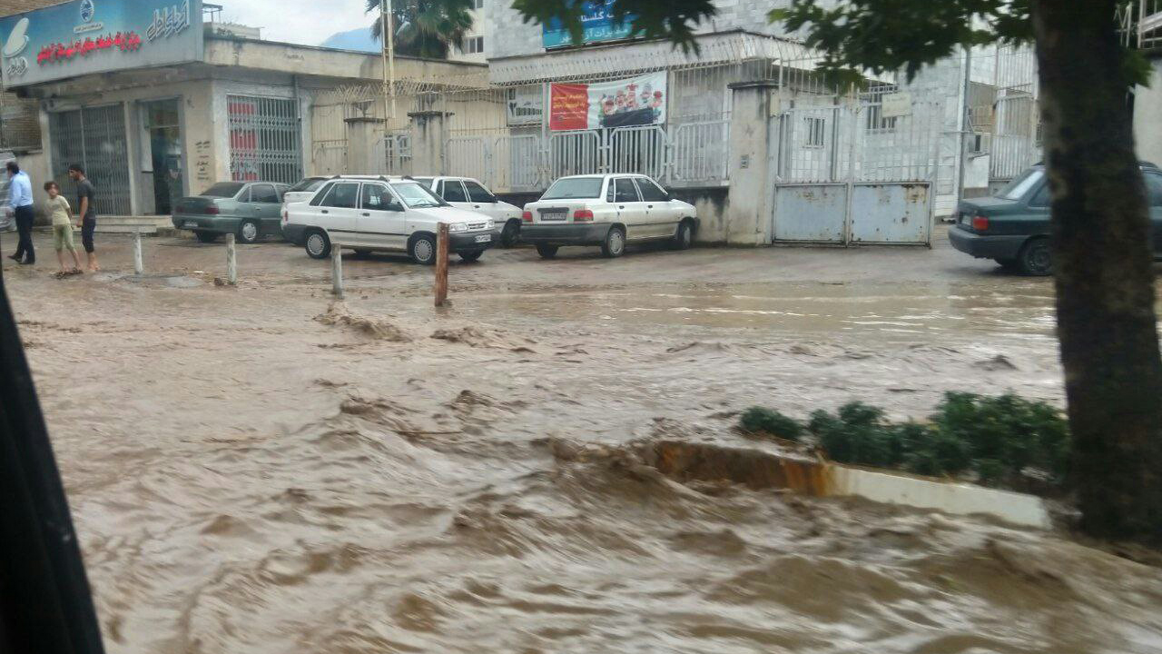 آبگرفتگی یک سوم آزادشهر بر اثر بارش های تابستانه