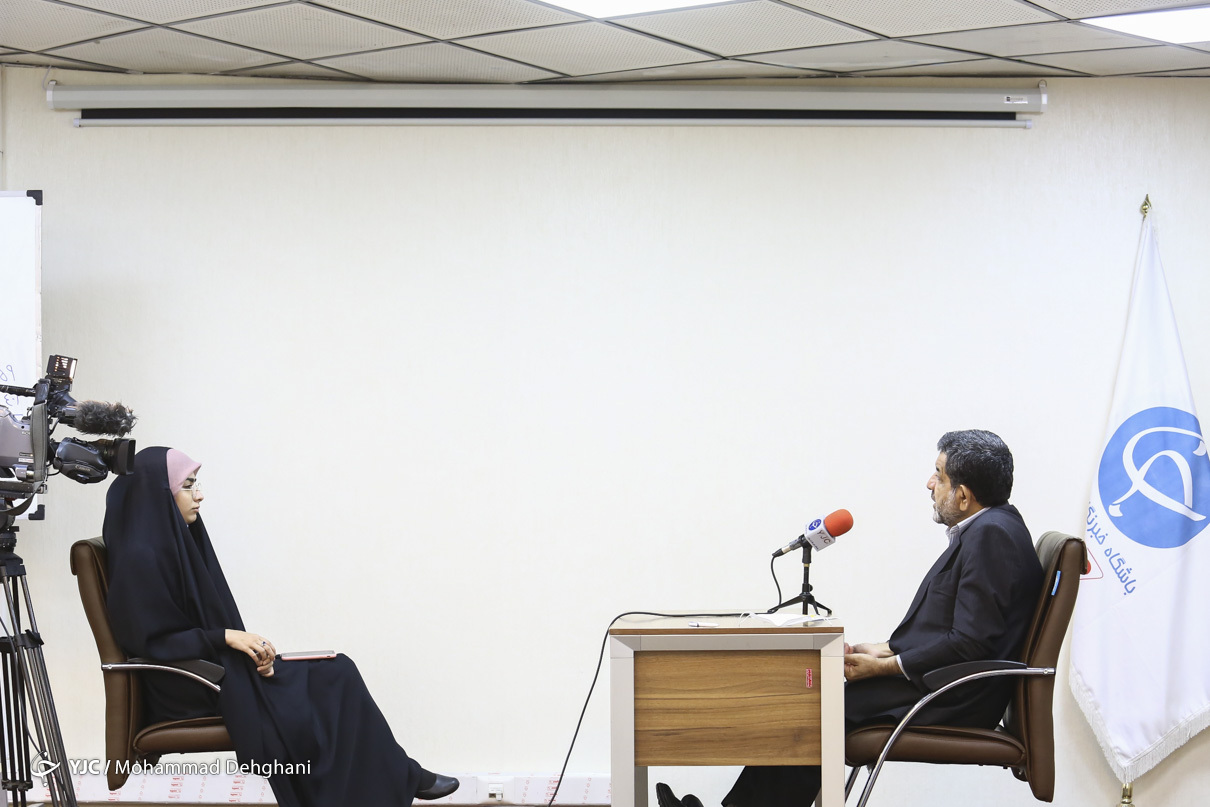 دولت یازدهم اعتقادی به شبکه ملی اطلاعات نداشت/ اجرایی شدن شبکه ملی اطلاعات، مثنوی هفتادمن روی کاغذ است/ فیلترینگ اینستاگرام قانون نیست