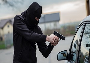 عاملان سرقت مسلحانه در شوش دستگیر شدند