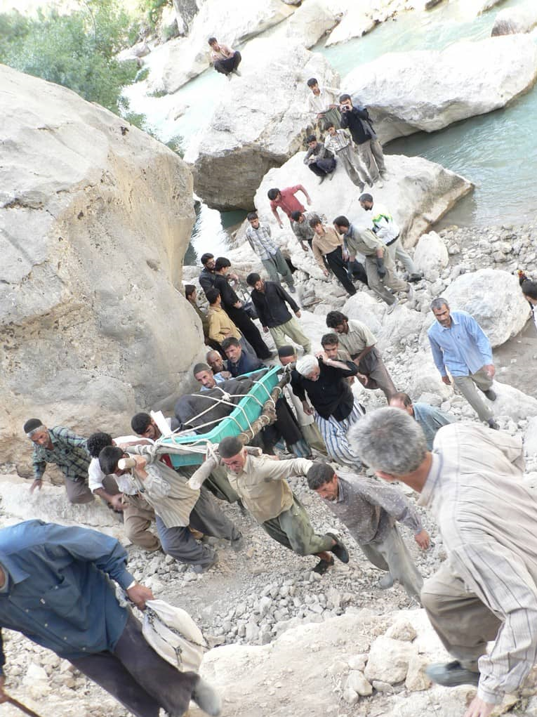 نوجوانی که خونش سرنوشت یک روستا را تغییر داد + تصاویر