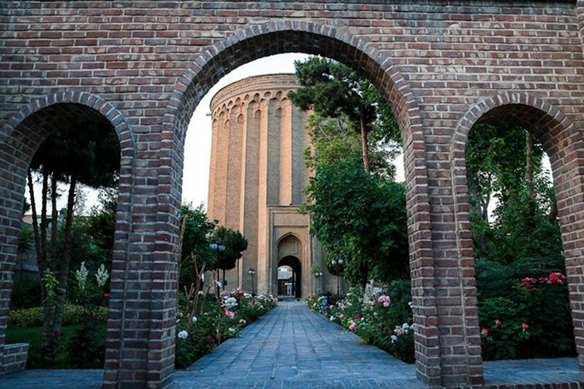 کار بررسی استحکام و پایداری برج طغرل شهر ری تمام شد؟