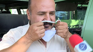 ماسک زدن رانندگان تاکسی با دیدن دوربین خبرنگاران + فیلم