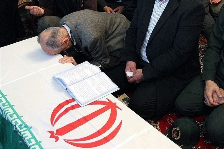 مادر شهیدان کاظم زاده به دیدار حق شتافت