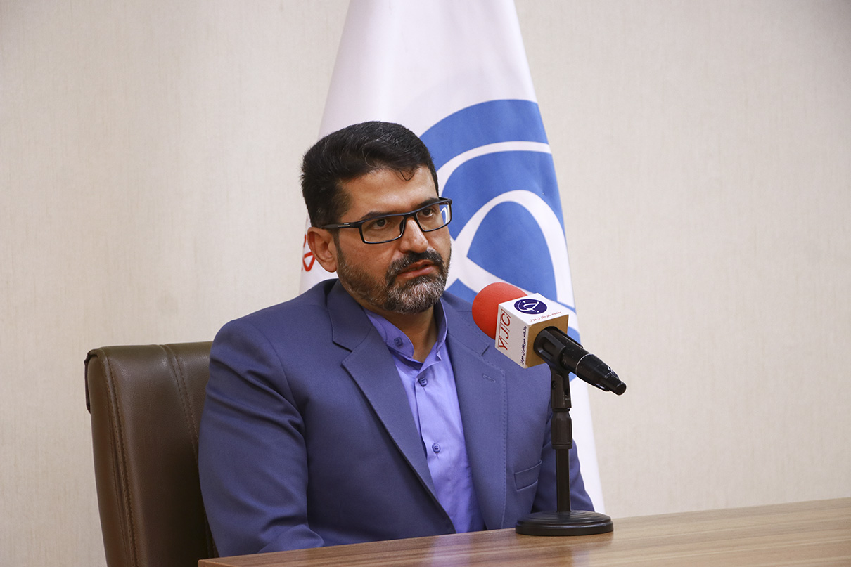 تعین سقف ثبت اسناد برای دفترداران/  قیمت نجومی پروانه سردفتران پاداش ۳۰ سال کار آن&zwnj;ها است/ تعداد دفاتر ثبت اسناد از نصاب جمعیت بیشتر است