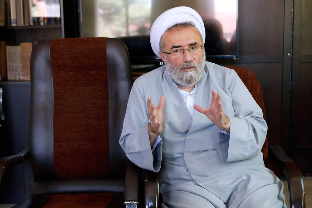 واکنش شهید بهشتی در مواجهه با حمله به خودرویش و شعار &laquo;مرگ بر بهشتی&raquo; چه بود؟