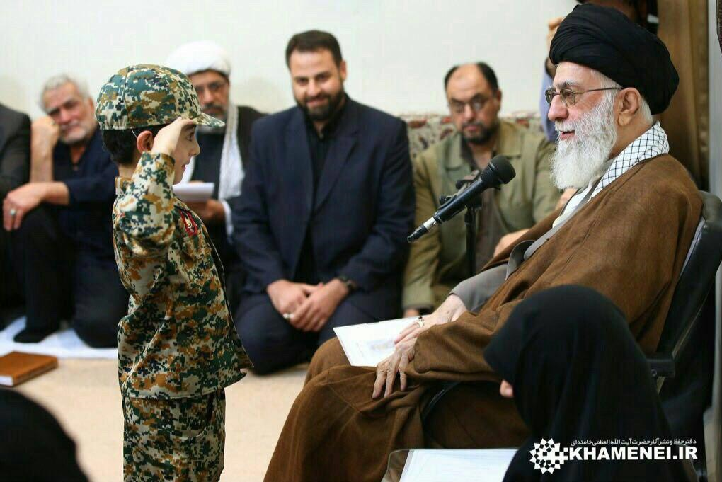 اتفاق جالبی که سر نماز &laquo;حاج قاسم&raquo; رخ داد