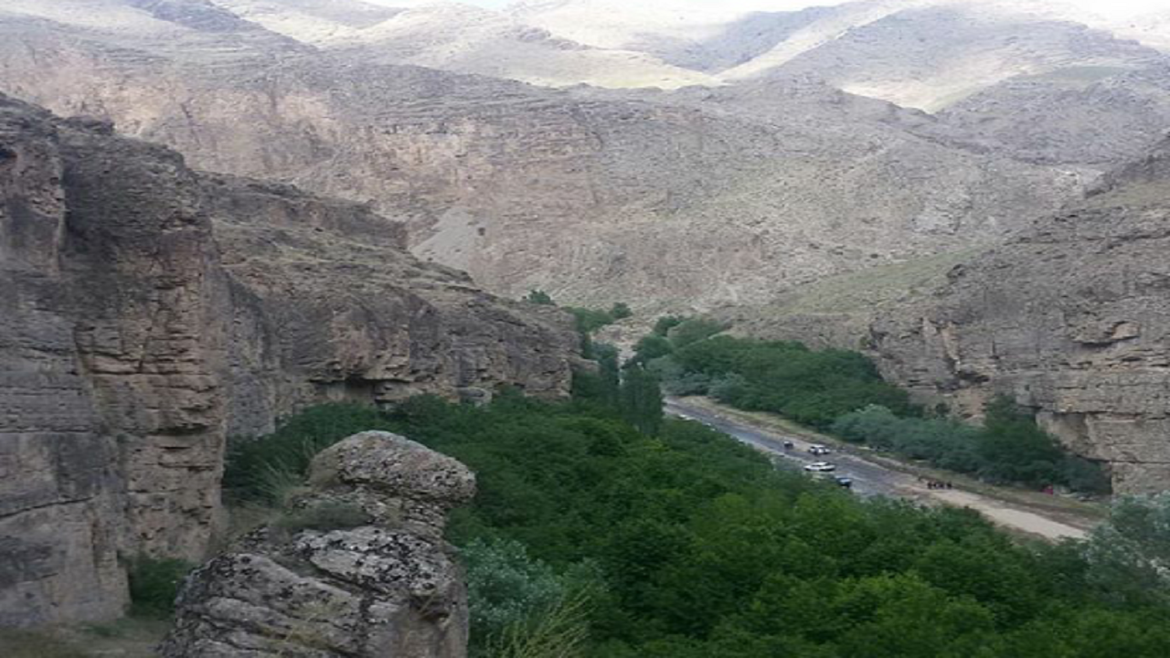 آل، دره های پر از رمز و راز در خراسان رضوی