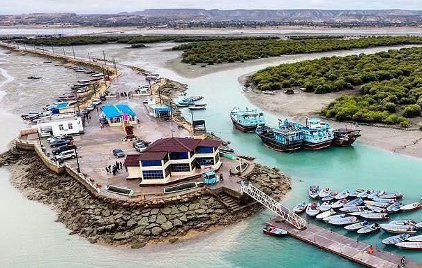 ایجاد منطقه آزاد گردشگری در سیریک