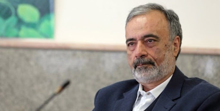 فضای مجازی بازوی دوم رسانه/ امنیت خانواده و سلامت جامعه در گرو ترویج نماز است