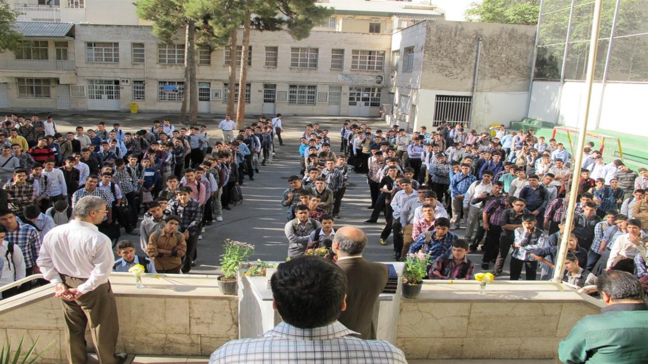 ۶۳۰ تذکر و ۱۱ اخطار کتبی به مدیران مدارس مشهد