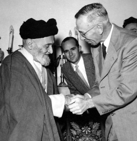 چرا مصدق راه خود را از آیت&zwnj;الله کاشانی جدا کرد؟