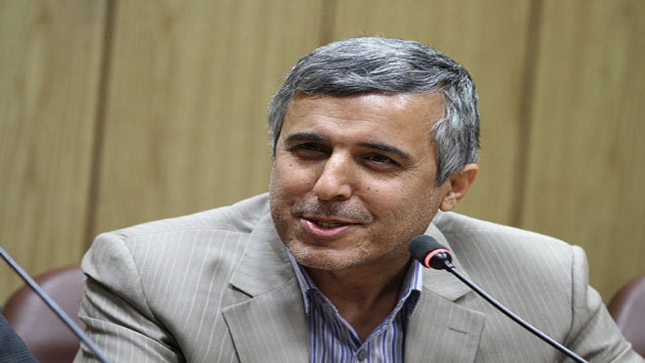 الزام دانش‌آموزان به پوشش مناسب در کلاس‌های مجازی
