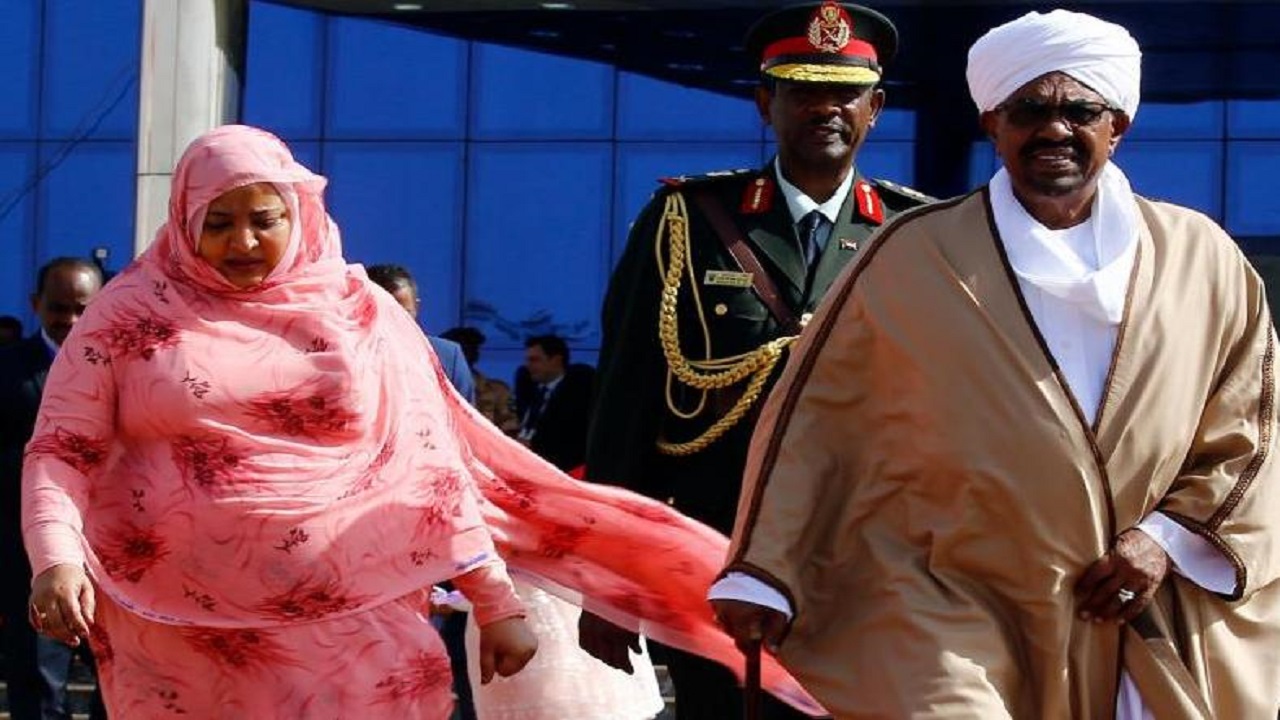 تعویق دادگاه عمر البشیر، دیکتاتور سابق سودان