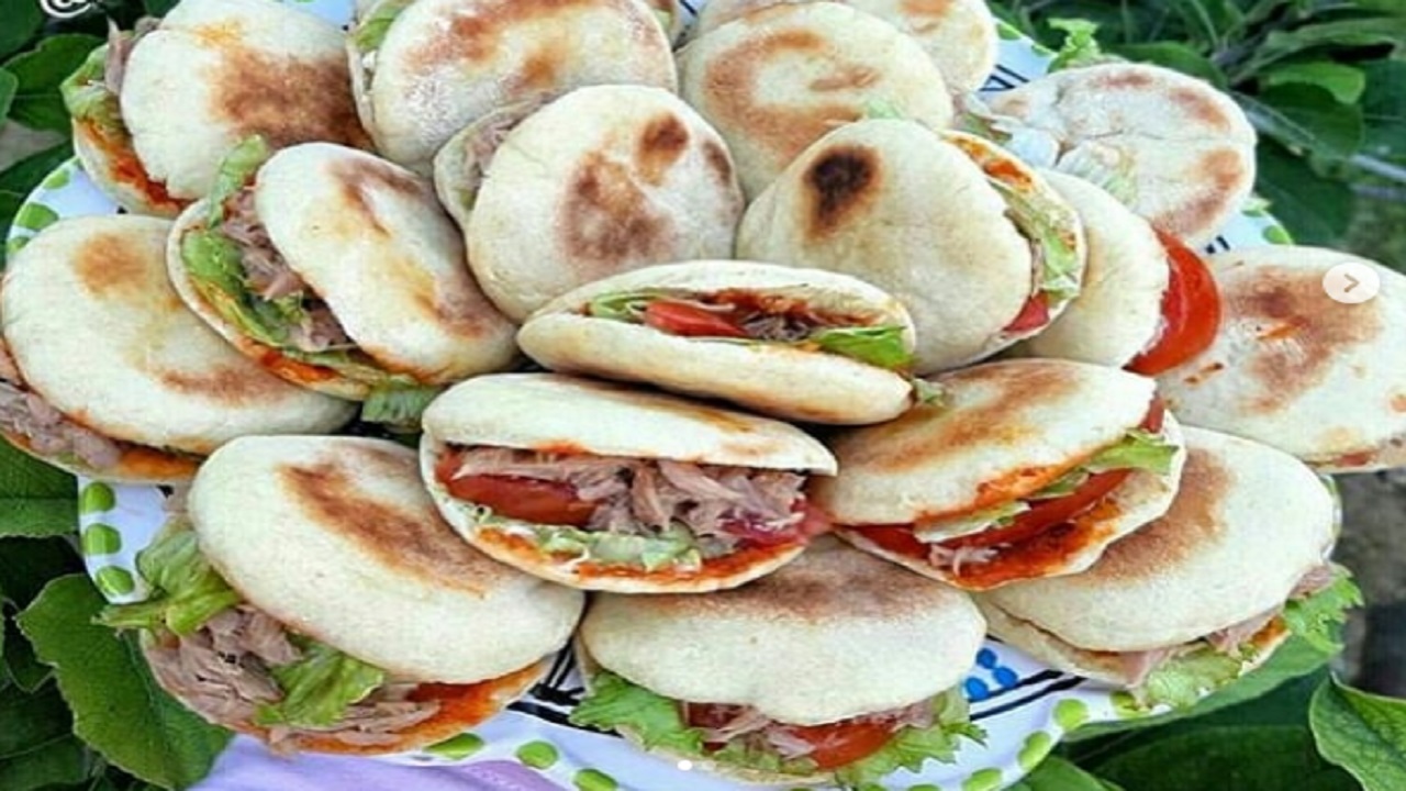 آموزش آشپزی؛ از دسر پاولووا و کوکو سبزی با نان تست تا سالاد بلغاری و سیب زمینی سرخ شده + تصاویر