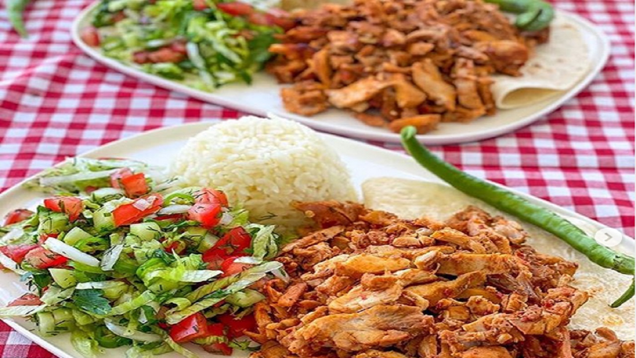 آموزش آشپزی؛ از دسر پاولووا و کوکو سبزی با نان تست تا سالاد بلغاری و سیب زمینی سرخ شده + تصاویر