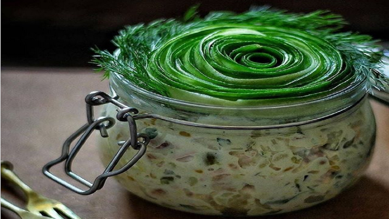 آموزش آشپزی؛ از دسر پاولووا و کوکو سبزی با نان تست تا سالاد بلغاری و سیب زمینی سرخ شده + تصاویر