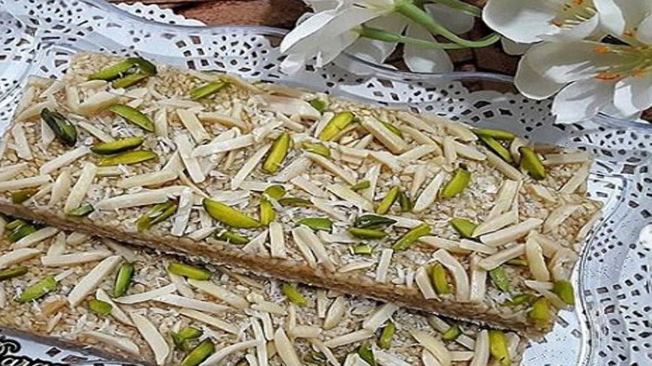 آموزش آشپزی؛ از دسر پاولووا و کوکو سبزی با نان تست تا سالاد بلغاری و سیب زمینی سرخ شده + تصاویر