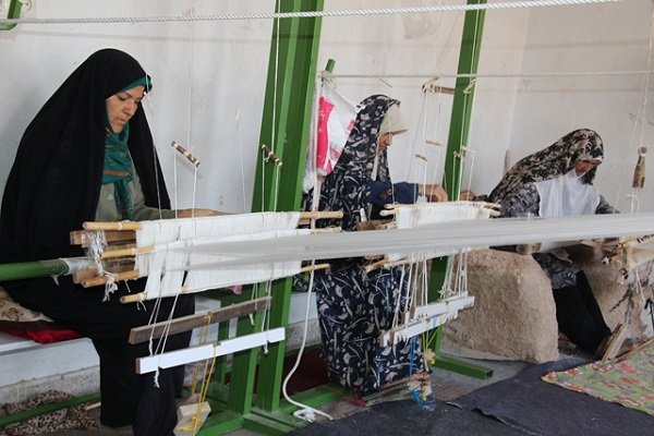 انحراف در دریافت تسهیلات روستایی وجود دارد