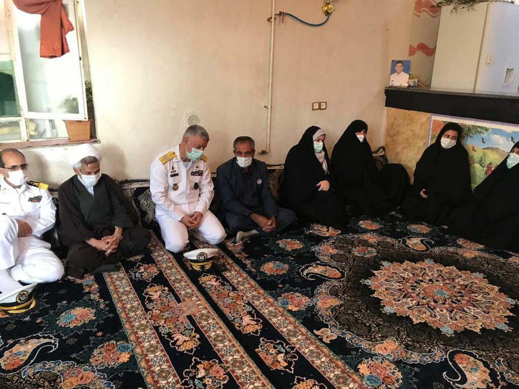 خون پاک شهدا و پایداری خانواده معظم آنها موجب تداوم انقلاب اسلامی شده است