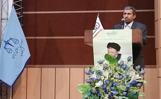 دولت ادبیاتش را تغییر دهد/ حرف از مذاکره نزنید