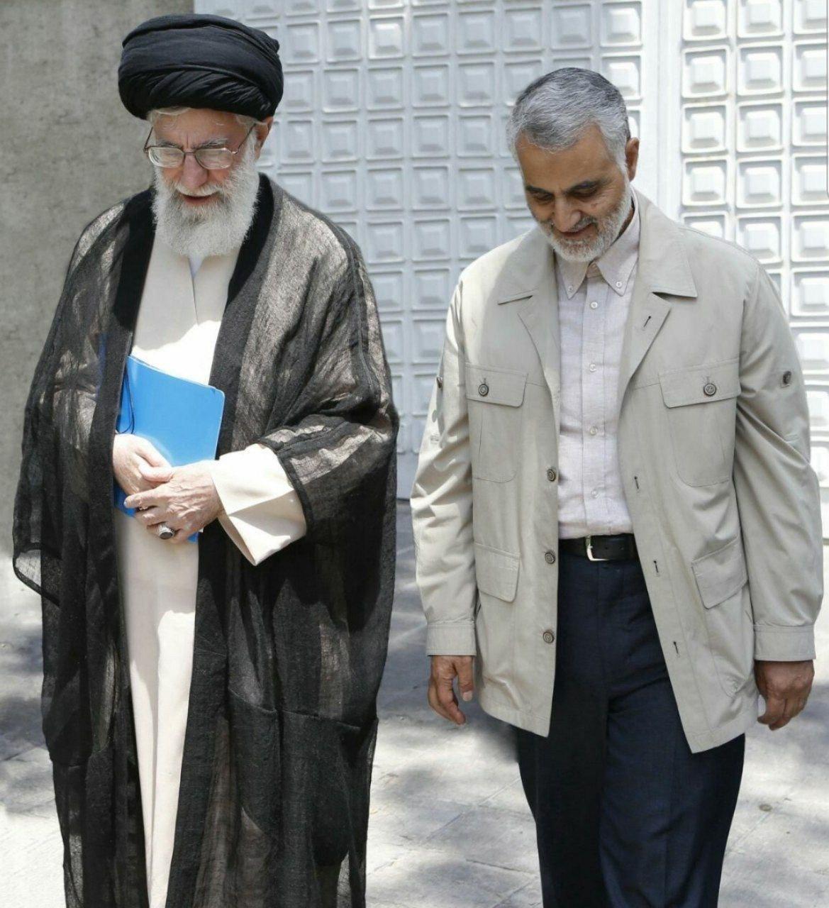 تصویر دیده نشده از رهبرانقلاب و شهید حاج قاسم سلیمانی