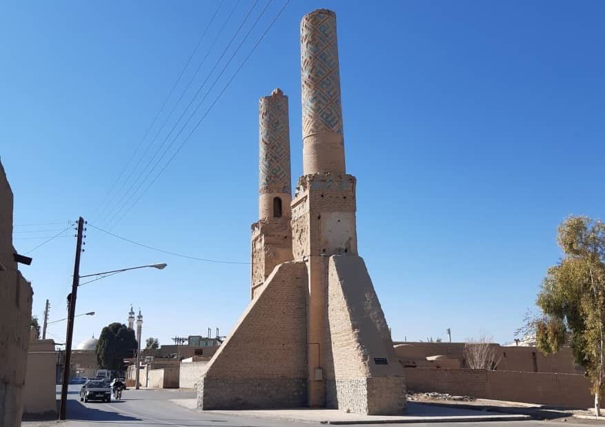 مرمت مناره&zwnj;های نظامیه ابرکوه