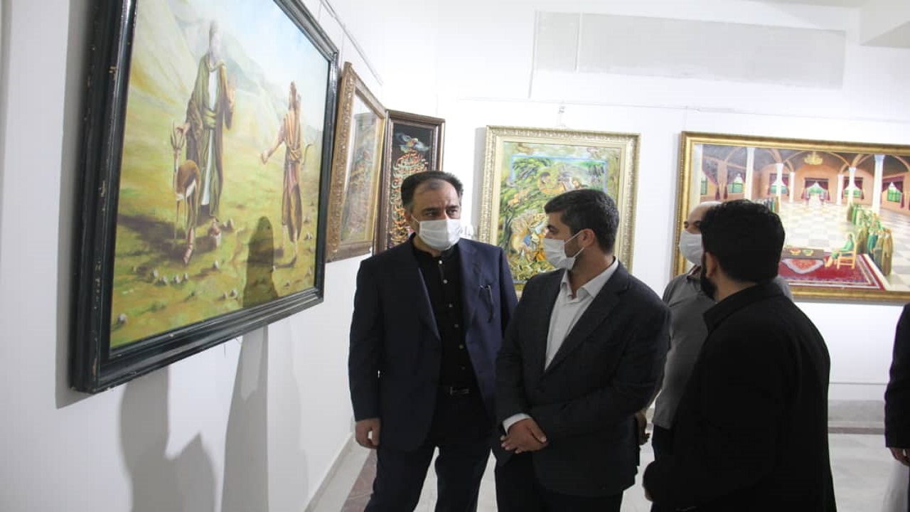 نمایشگاه ۱۲۰ هنر تجسمی با نگاه ترویج کرامت اهل بیت (ع) در مشهد