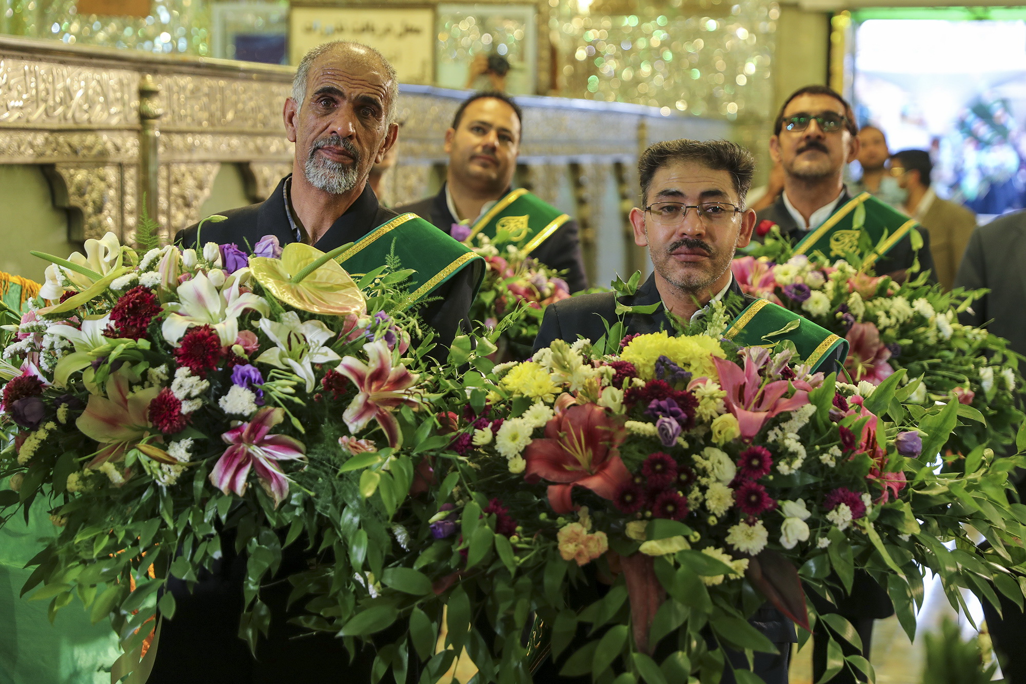 گلباران و نور افشانی حرم مطهر شاهچراغ (ع)