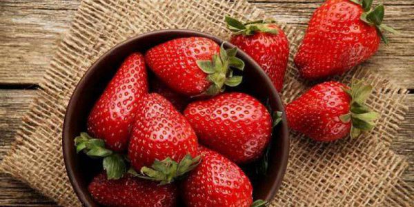 4 میوه مغذی و مفید برای رشد مو 4 میوه مغذی و مفید برای رشد مو