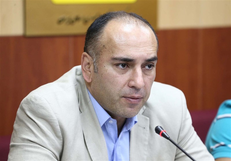 رئیس فدراسیون شنا: پیگیر مطالبات ورزشکاران هستیم