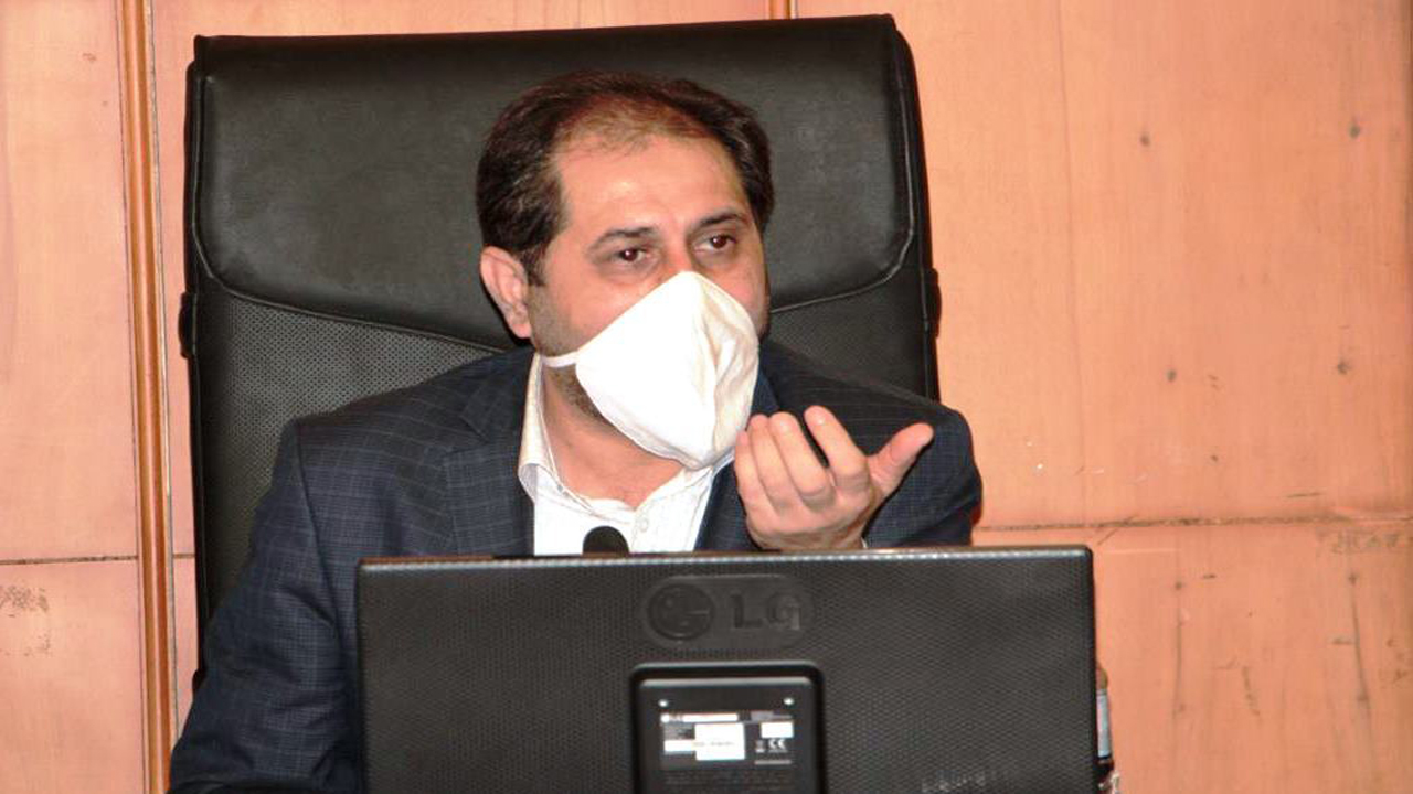 توزیع رایگان ماسک در بین مراجعان مراکز سنجش سلامت نوآموزان در فارس