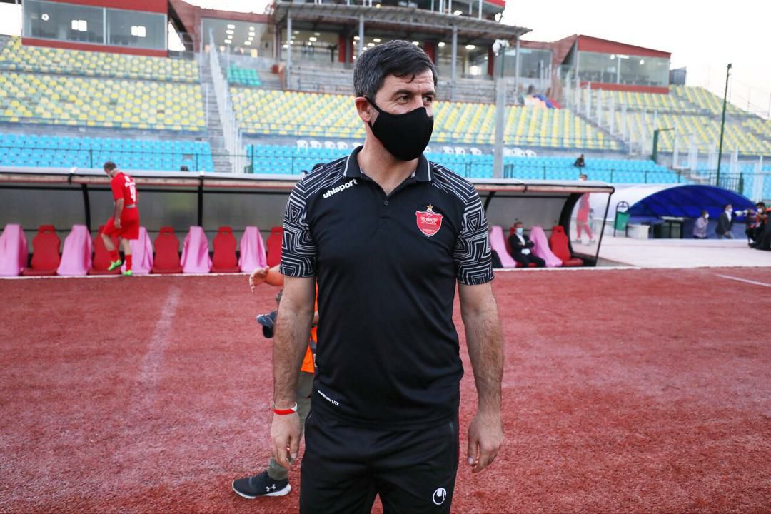 تصاویری از بازیکنان پرسپولیس و پیکان پیش از بازی