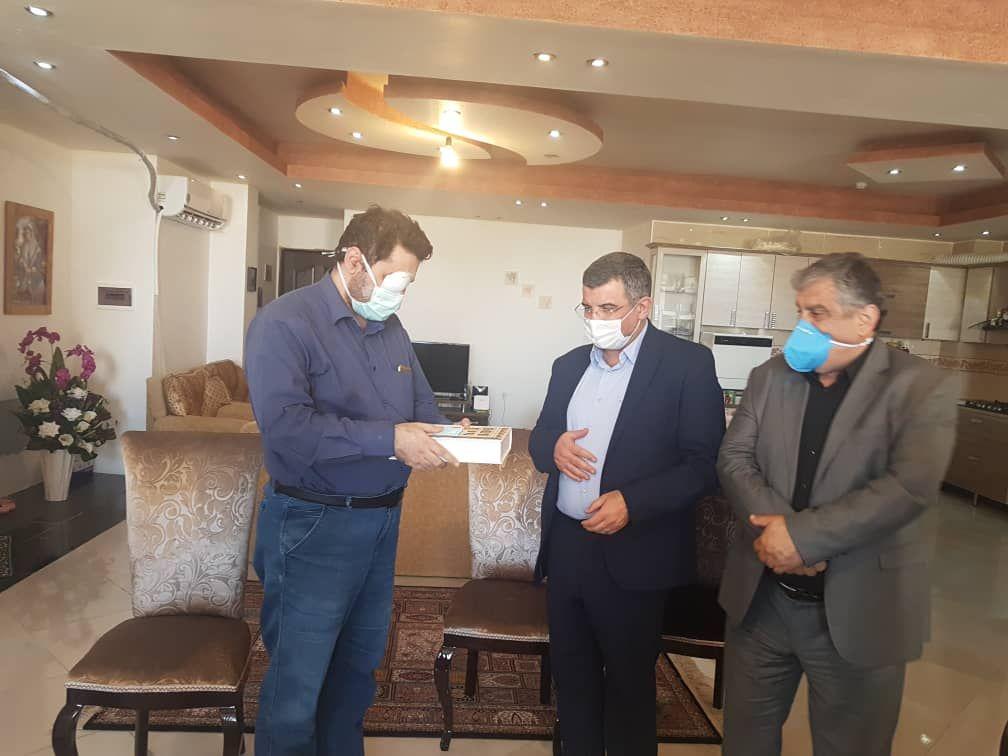 عیادت معاون وزیر بهداشت از پزشک مضروب در پیرانشهر