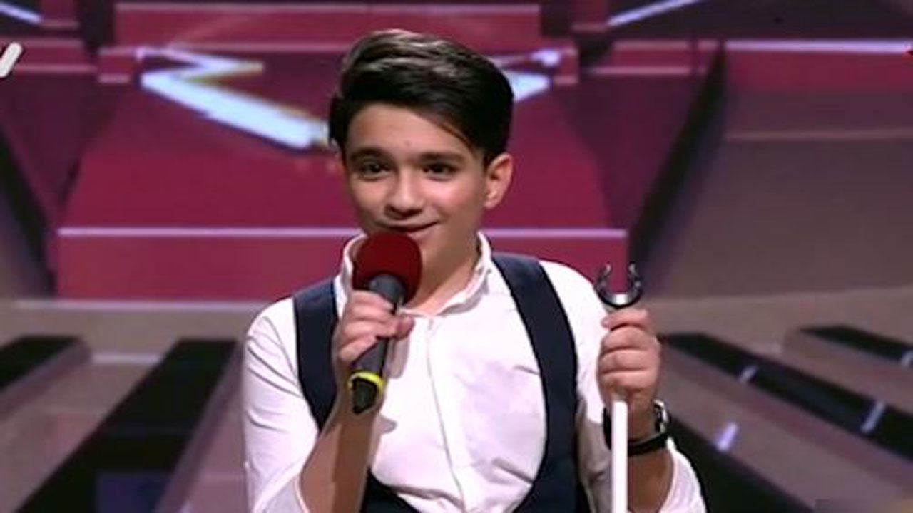 وقتی بخاری و پنکه جای داوران را برای شرکت کننده عصر جدید پر کردند + فیلم