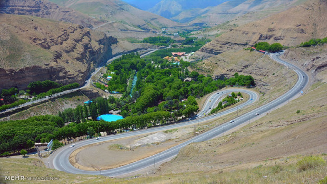 دیوار ضامن در نقاط پرتگاهی محور کرج - کندوان احداث می شود