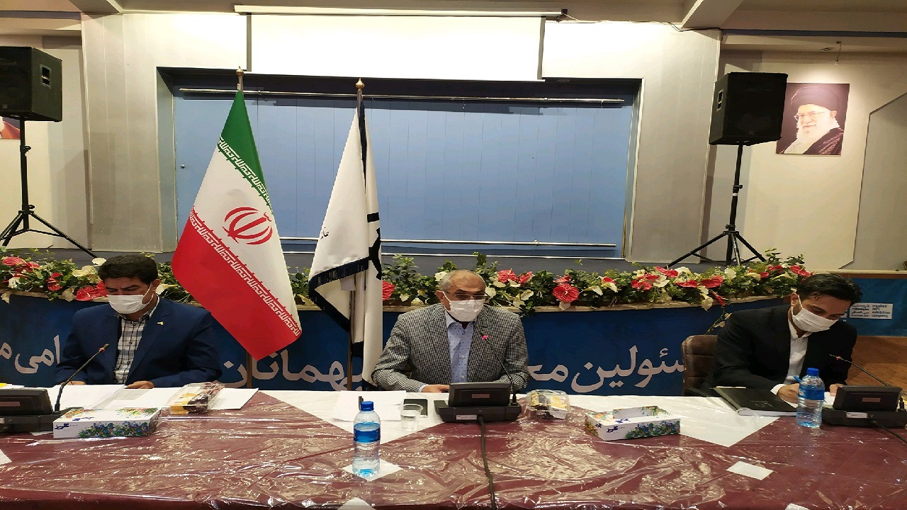 نوسانات ارز اگر به ثبات نرسد، تولید را فلج می‌کند