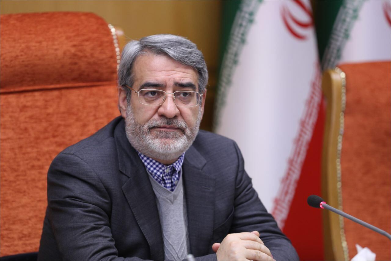 در تامین کالاهای اساسی مشکلی نداریم