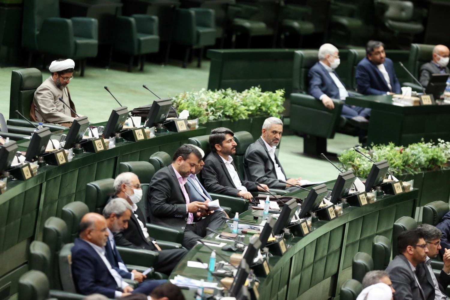 اسامی کاندیدا&zwnj;های عضویت ناظر مجلس در ستاد کشوری کنترل و مبارزه با دخانیات