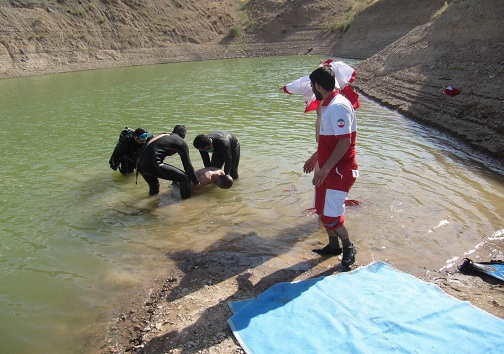 غرق شدن جوان در رودخانه کرج