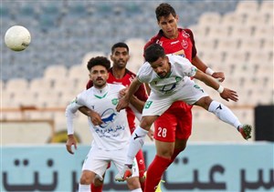 وضعیت مبهم مدافع پرسپولیس برای دیدار با نفت