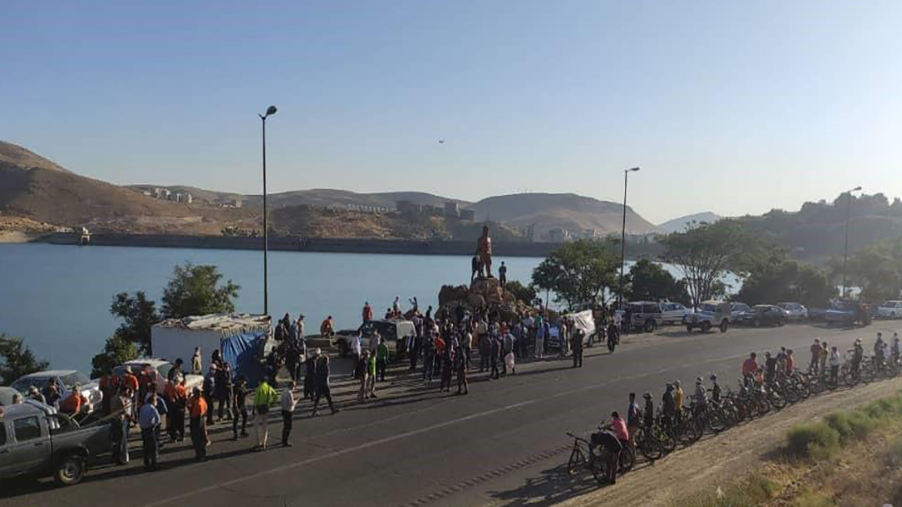 گام محکم دوستداران محیط زیست برای آشتی با طبیعت قابل تقدیر است