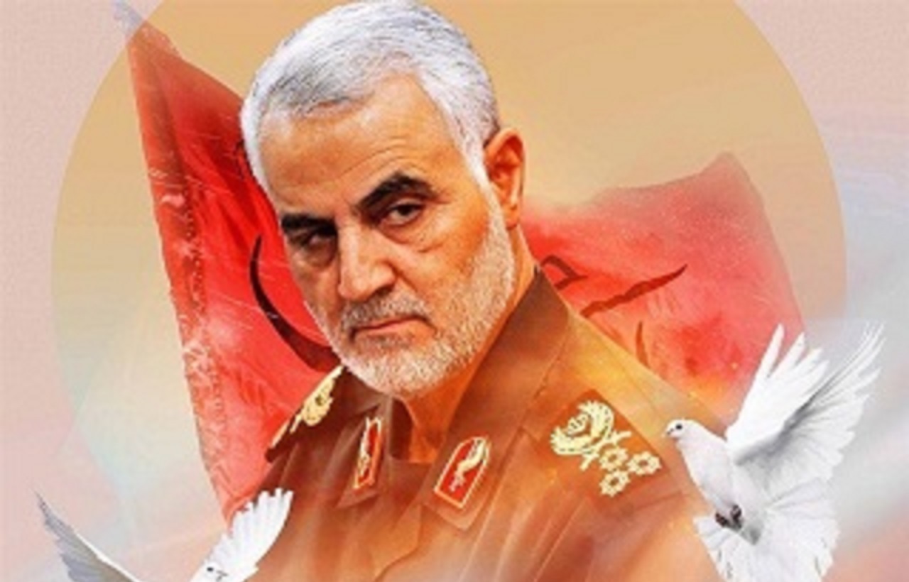 دیدار حاج قاسم با خانواده شهید محرابی در روز عرفه سال گذشته